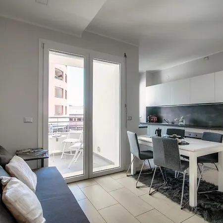 Spacious Joivy Apt In Stunning Apartamento