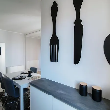 Spacious Joivy Apt In Stunning *