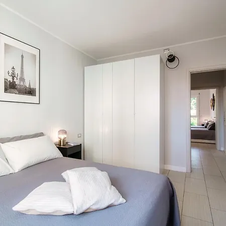 Spacious Joivy Apt In Stunning *