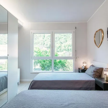 Spacious Joivy Apt In Stunning Apartamento Como